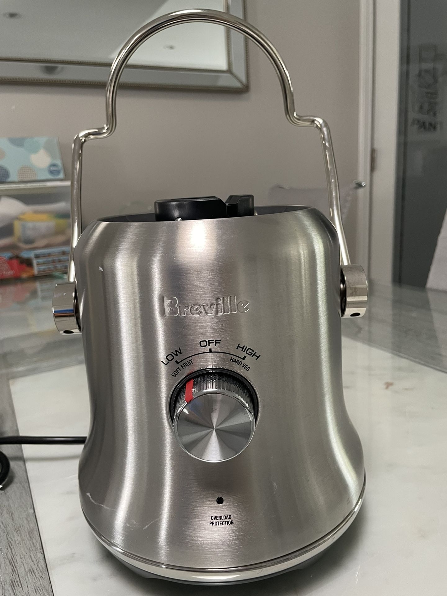 Breville Centrifugal Fountain Cold Juicer BJE530BSS