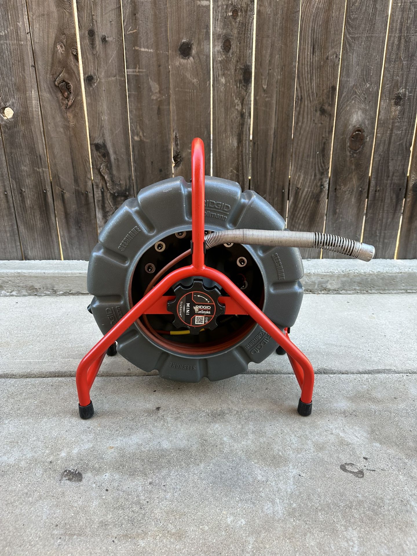 RIDGID SeeSnake Mini Camera TruSense 200ft Self-Leveling