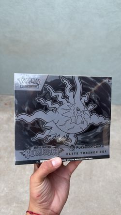 Pokemon TCG Mega Evolutions Pitch Black Pokemon Center Elite Trainer Box