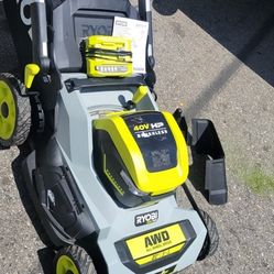 Podadora Rioby Bateria Y Cargador 4WD