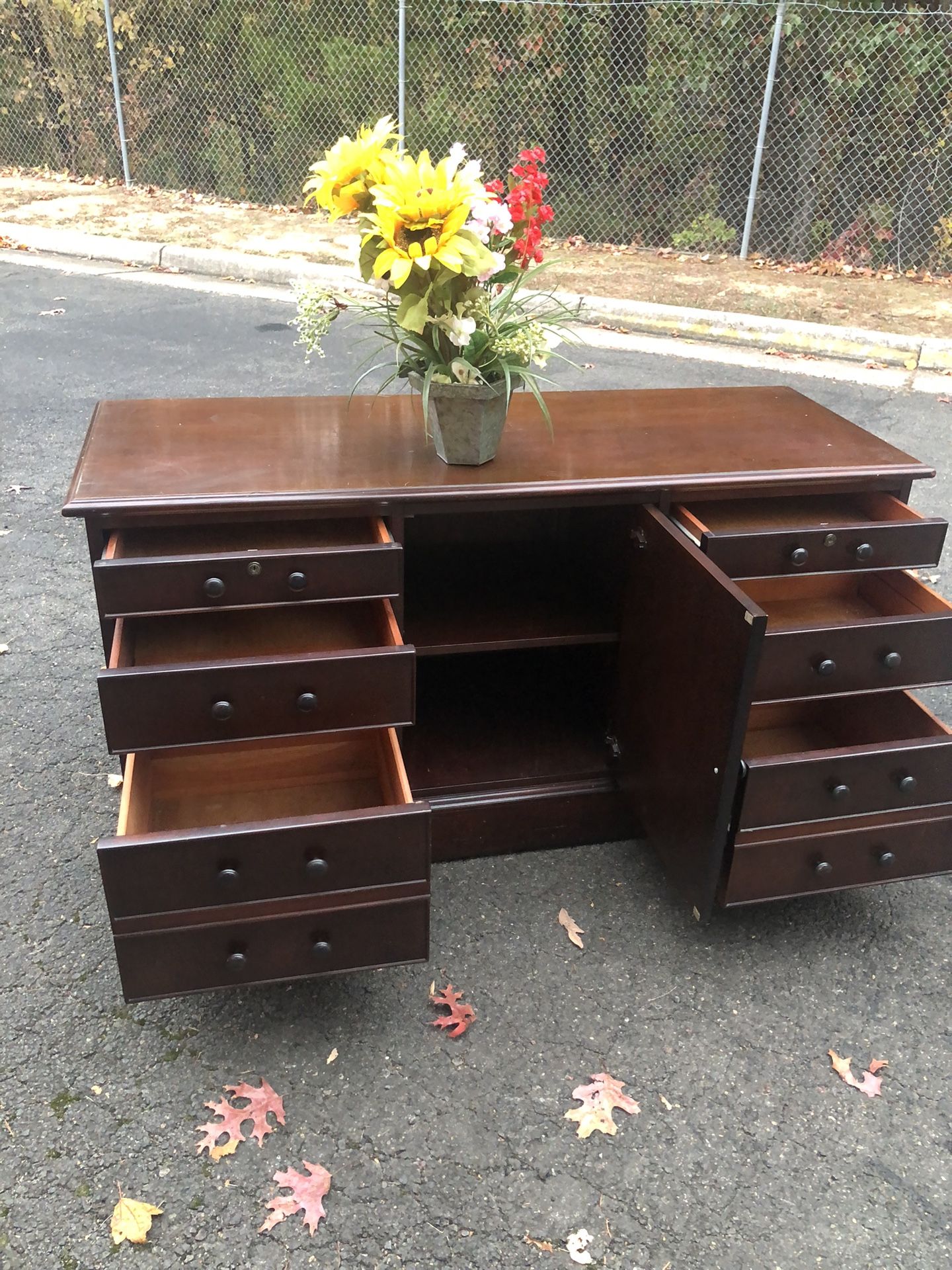Real Wood  Long Dresser With Big Drawers, Drawers Sliding Smothy . Delivery Available 