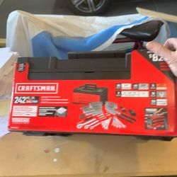 Craftsman 242 Piece Tool Set