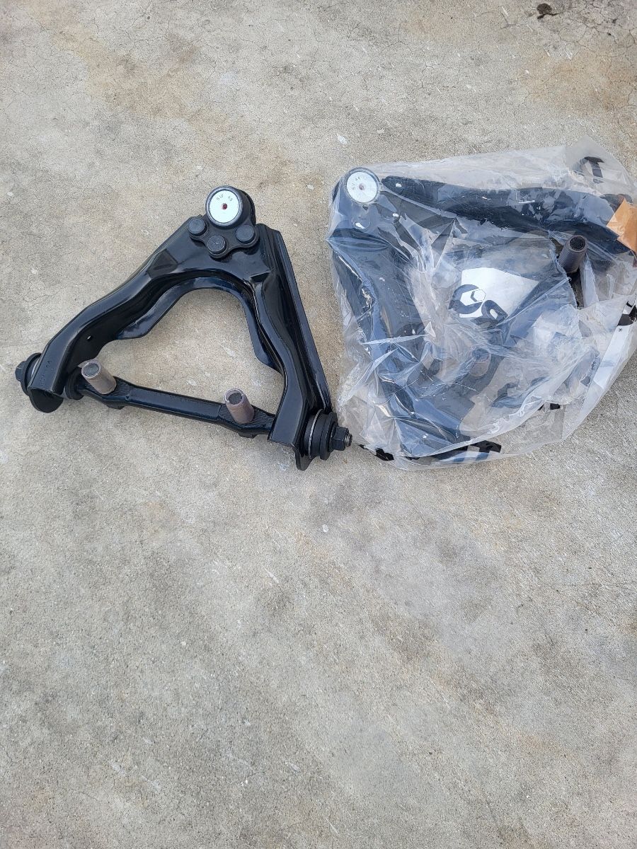 Front Upper Control Arm & Ball Joint Set of 2