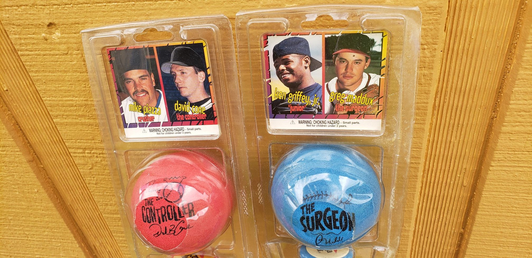 MLB 1996 Pizza Hut Vintage Baseball & Bat Set Ken Griffey Jr