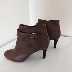 Banana Republic Leather Ankle Boots, Shoes  Size 7