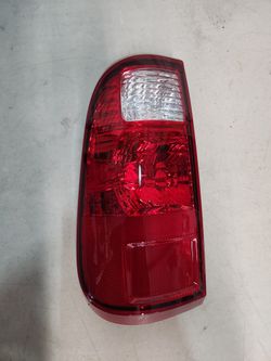 2008 To 2016 Ford F250 , F350 , 450 , F550 Left Driver Side Tail Light 