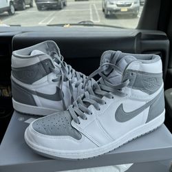 Stealths Jordan 1’s Size 11