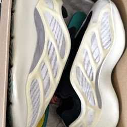 2019 Adidas Yeezy 700 V3 Azael Men Sz10