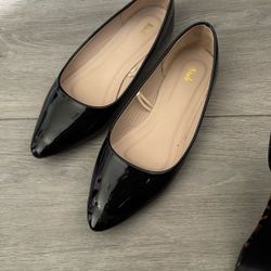 Women’s Flats Size 9