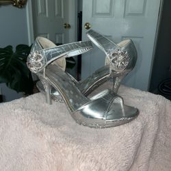 Silver Heels 