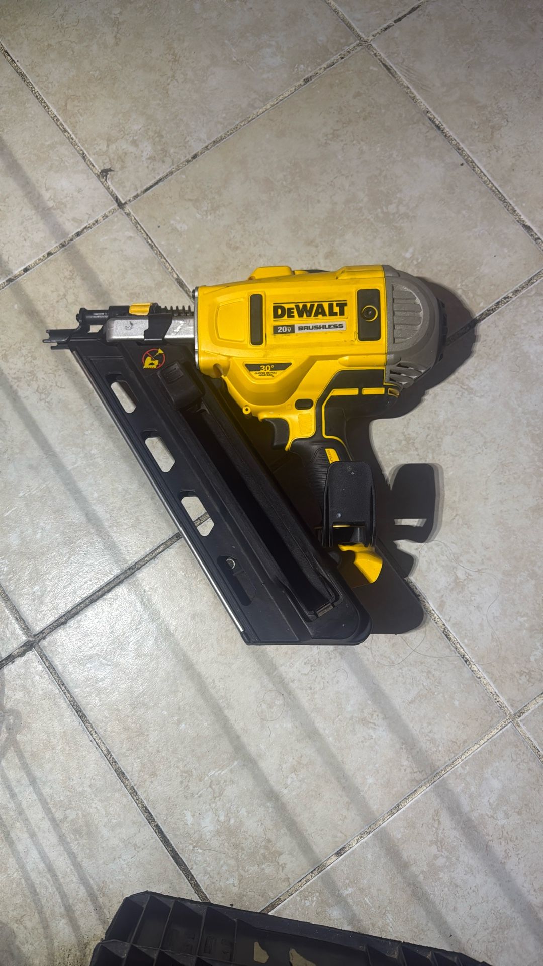 DeWalt 20V Max Brushless 30 Degree Framing Nailer