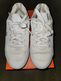 Nike Kobe 9 Elite Low Protro Size 4Y
