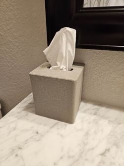 Fabric tissue box
