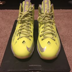 LeBron X - Volt 