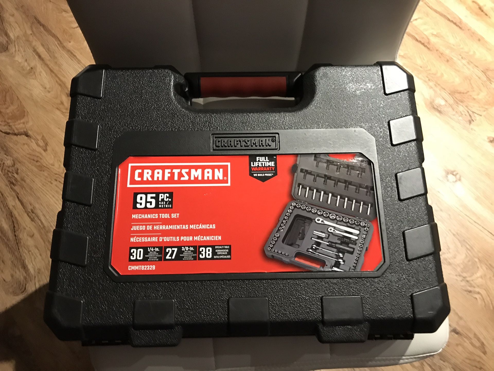 Craftsman 95 piece Mechanics Tool Set - never used
