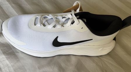 Brand New Nike Men Promina size 14