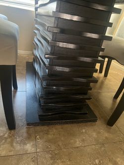 Free dinning table