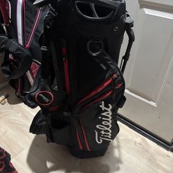 14 club titleist stand bag