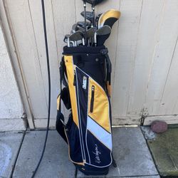 Walter Hagen Golf Club Set with Bag