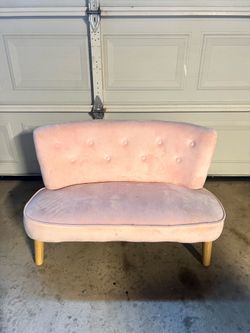 Mini pink couch