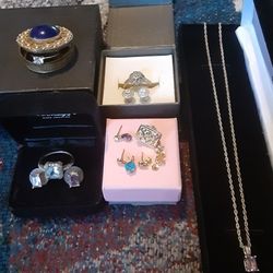 Vintage Sterling Silver Woman's Jewelry.  Also 14kg Charms and Rings Earrings Nice Lot !! Vintage 