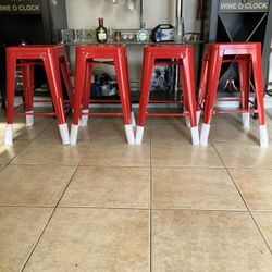 24” Inches Metal Bar Stool Set Of 4 Color: Red 