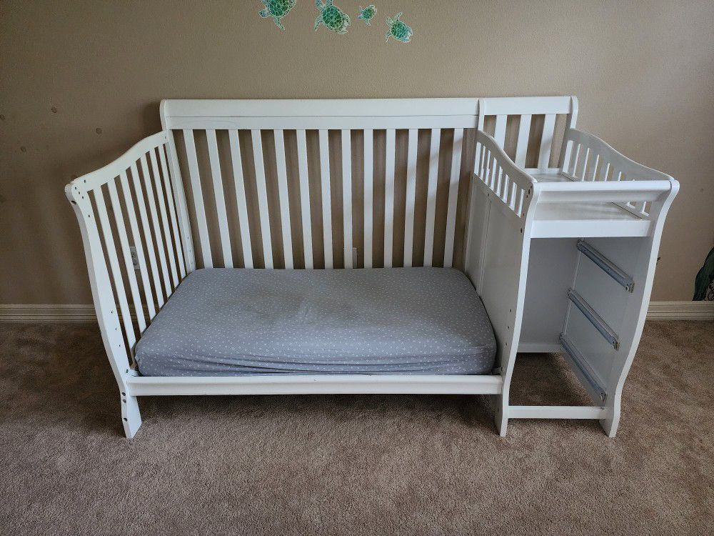 Convertible Crib (Baby To Toddler 