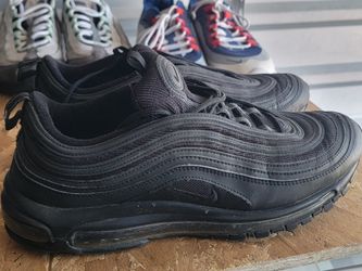 Nike Black Air Max Sz. 12 