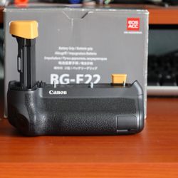 Canon EOS R Battery Grip BG-E22