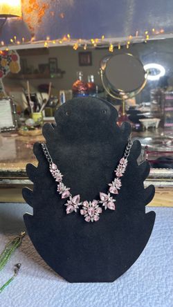 Pink & clear 17 in choker