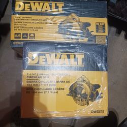 Dewalt  7. 1/4 Corded Circular Saw.