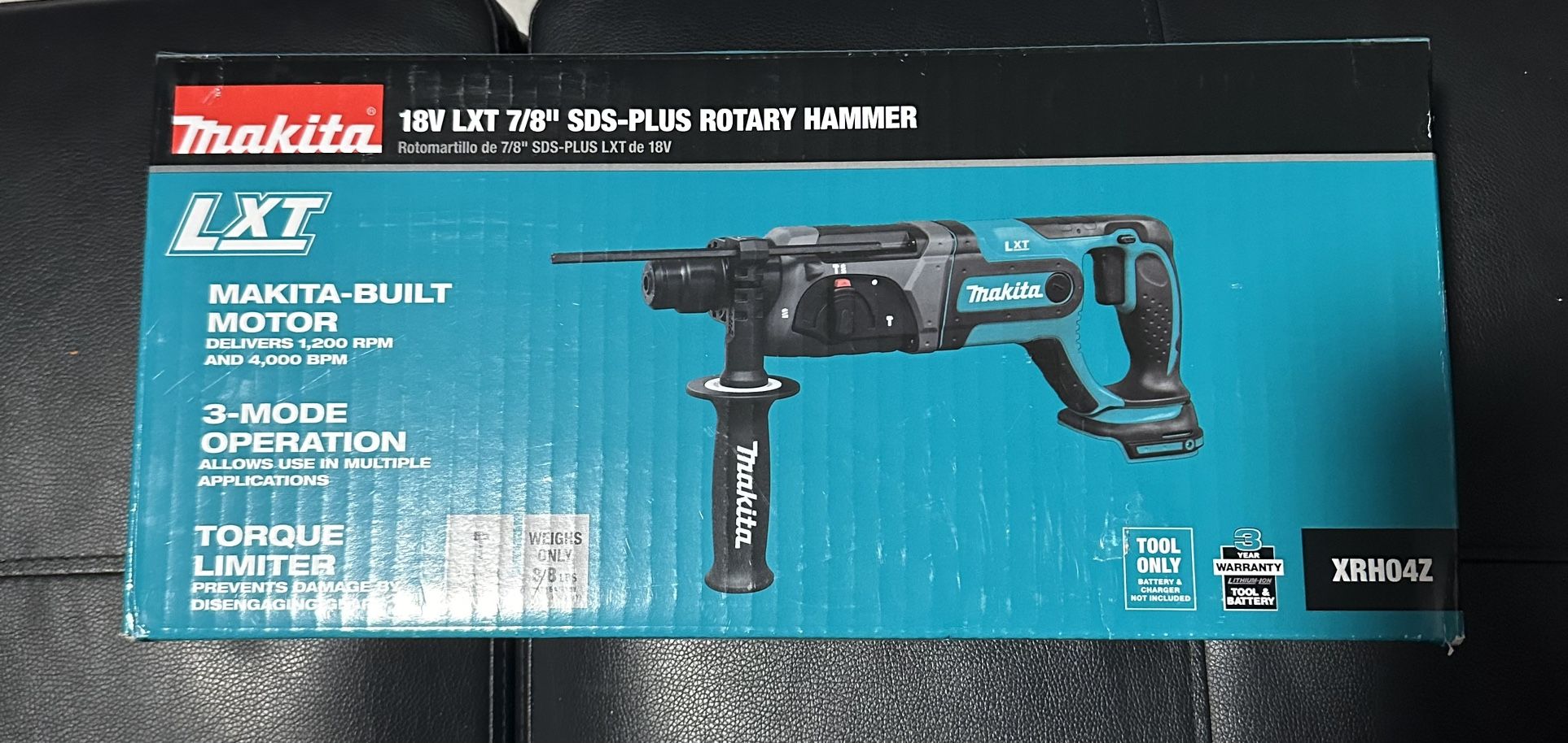 Makita XRH04Z 18V LXT® Lithium-Ion Cordless 7/8" Rotary Hammer, accepts SDS-PLUS bits, Tool Only