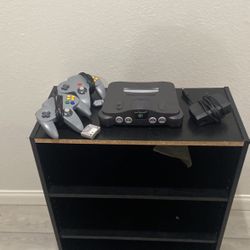 Nintendo 64 Opened