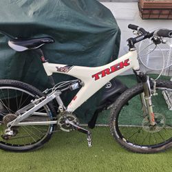 Vintage Trek Full Suspension Carbon Frame Mountain Bike 