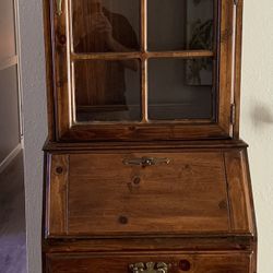 Hutch Cabinet 