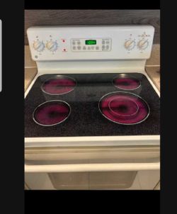 Super Nice GE Stove