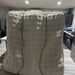 Sleep number  mattress king