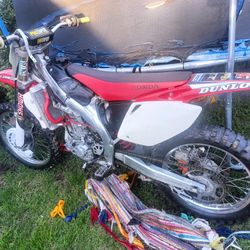 Honda 450 Dirt Bike