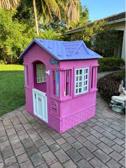 Pink children’s play house
