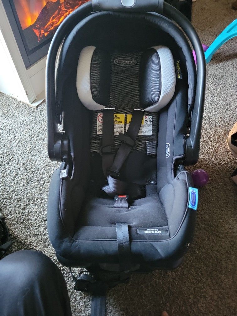 Graco Snugride 35 Lite LX And Snugride 35 LX