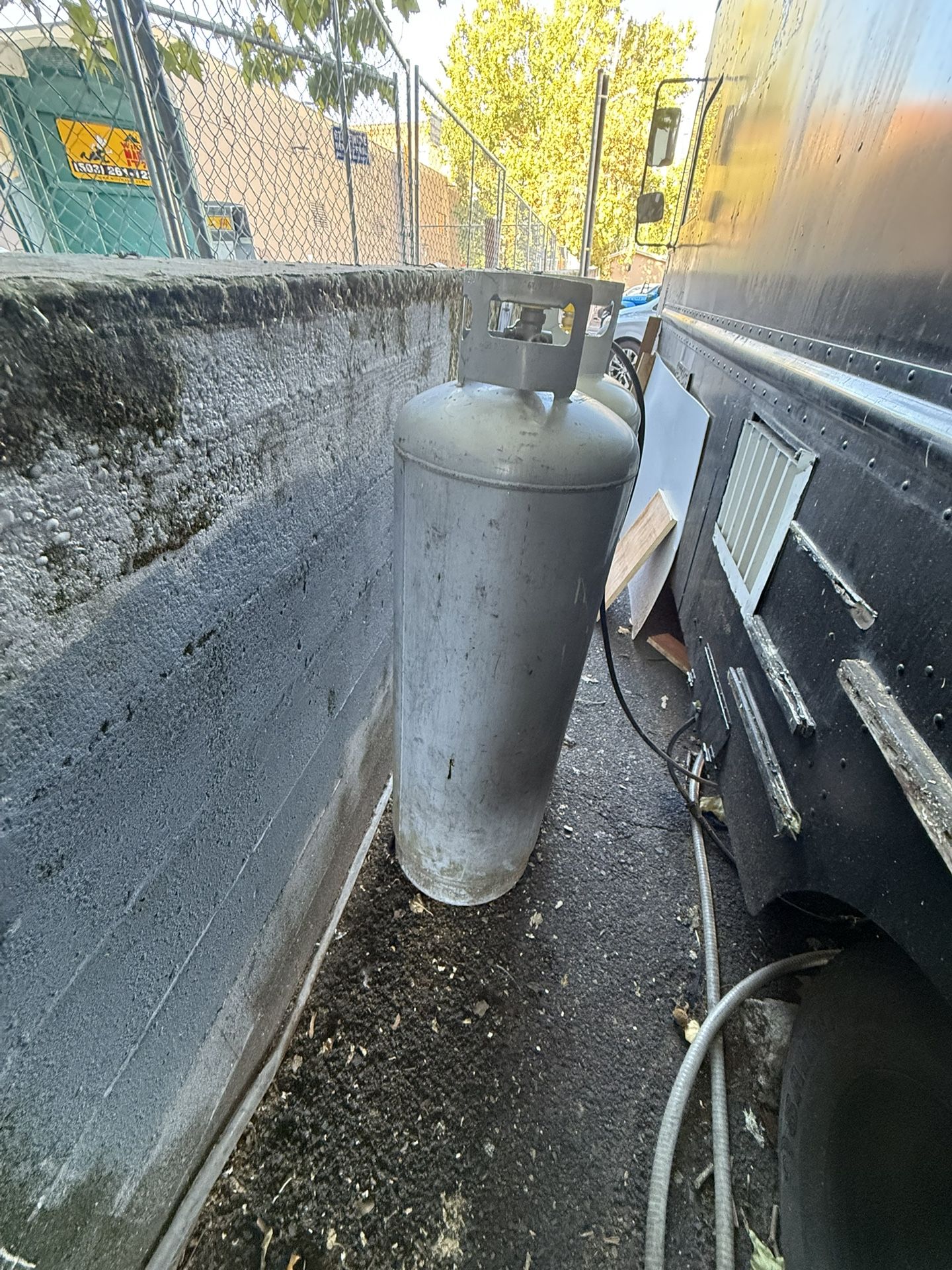 100 Gallon Propane Tank With Propane