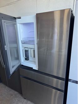 Samsung Beverage Door refrigerator with 90 day warranty only $800