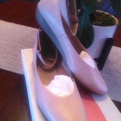 Flats (Shoes) Size 9 1/2