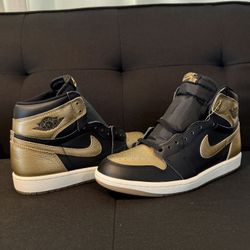 Jordan 1 Retro High OG Black Metallic Gold