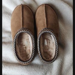 UGGs Size 7