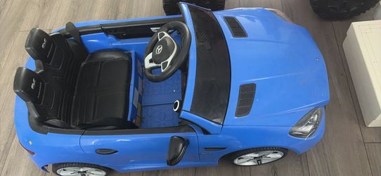 Mercedes-Benz SLC 300 Kids Ride-On Car