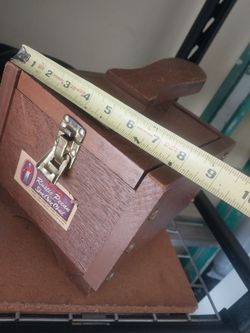VINTAGE SHOE SHINE BOX GOOD CONDITION