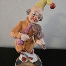 Clown Figurine Playing the Violin - UCGC Korea - 6.5" Tall