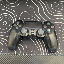 PS4 remote black