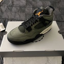 Undefeated Jordan 4 Size 9 DS